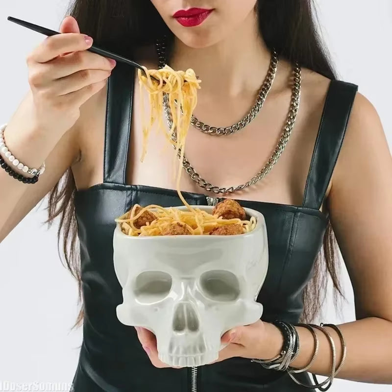 Retro Porcelain Skull Pasta Bowl - Gothic Halloween Tableware, Unique Ceramic Bowl for Noodles, Salad, Candy & Tabletop Decor!