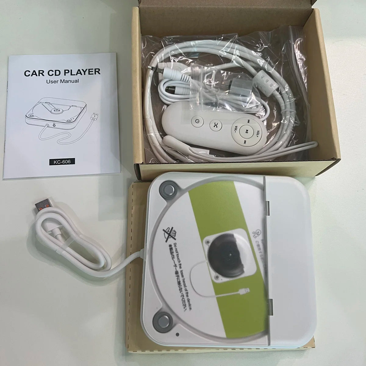 Car External Portable CD Player Plug and Play with USB AUX Port Universal Vehicle Android 4.4 IOS Carplay