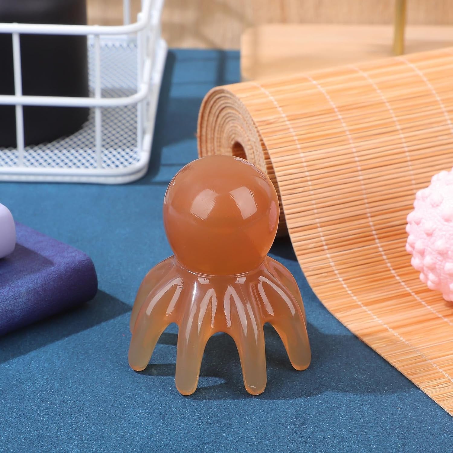 Head Massage Comb Octopus Scalp Massager 7.5Cm Compact Portable Tool Jade-Like Texture for Spa Hair Care and Acupressure Massage
