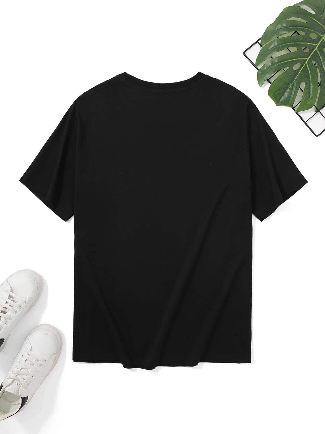 1pc Men'S Funny T-Shirt - My Goal is to Be That Old Person Everyone is Afraid to Take Out in Public - Black Crew Neck Tee with White Text - Soft Shirt for Everyday & Party Wear - All-Season Casual Top for Adults, Humorous App